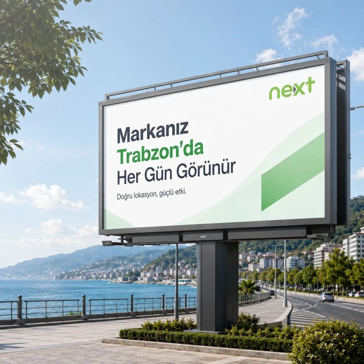 Trabzon billboard reklamları için Next Film Yapım logolu şehir içi açık hava reklam panosu